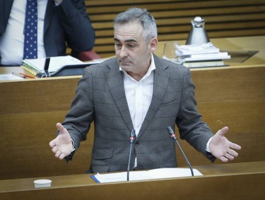 La oposición acusa al Consell de ocultar un estudio y el PP replica: 