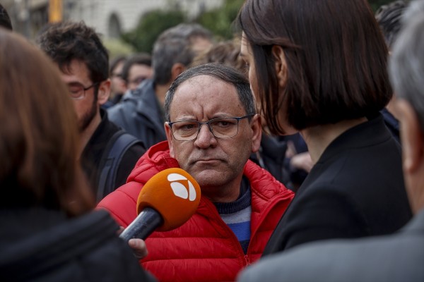 La Policía Nacional propone al conserje del edificio de Campanar para los Premios Valores Humanos