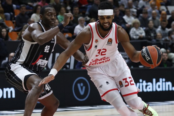 El Valencia vuelve al 'baile' en Bolonia y quiere sorprender al Virtus para mirar arriba