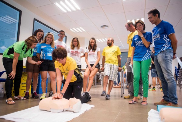 Corredores de los clubes de Valencia Ciudad del Running 
reciben la formación en reanimación cardiopulmonar
