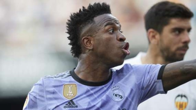 Se calienta el Valencia CF - Real Madrid del sábado a propósito de Netflix y de Vinicius