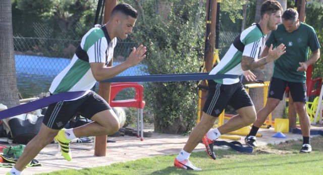Poyet recupera efectivos de cara a los próximos amistosos