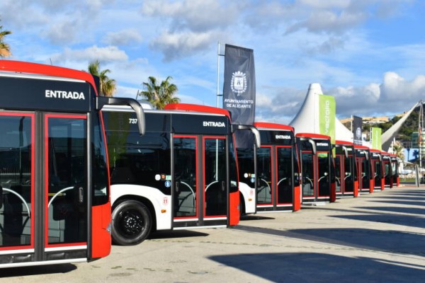 Alicante extingue la contrata del bus con Masatusa y asume la propiedad de la flota y de las cocheras 