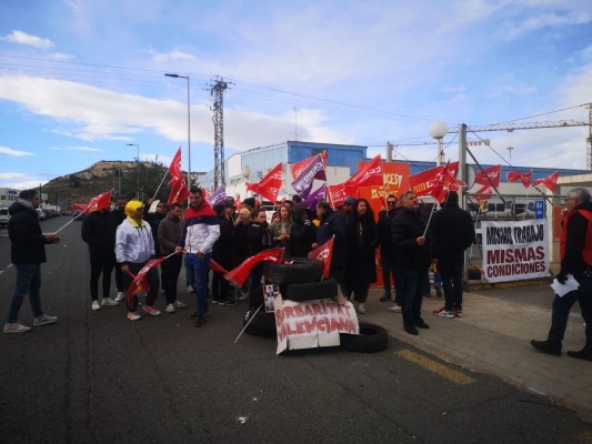 La huelga de las ITV se extiende a toda la Comunitat con un seguimiento 