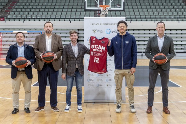 Jonah Radebaugh, en el UCAM CB: 