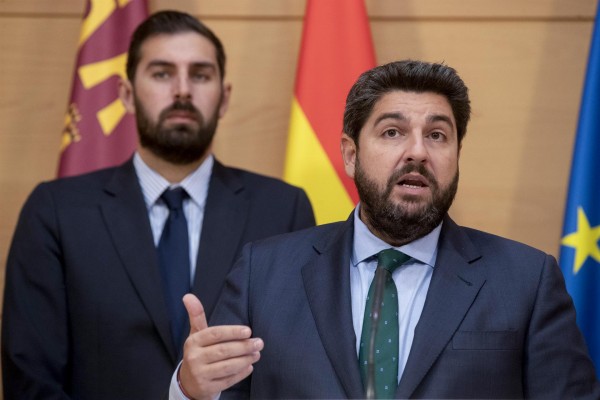 Fumata blanca en la Región de Murcia: Miras anuncia un acuerdo con Vox para aprobar los Presupuestos