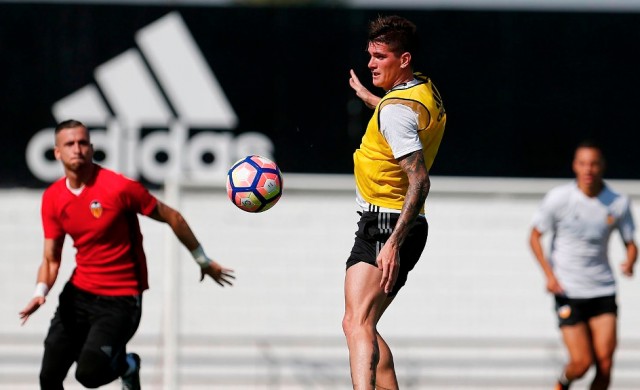 De Paul no viaja a Holanda y tiene un pie y medio fuera del VCF