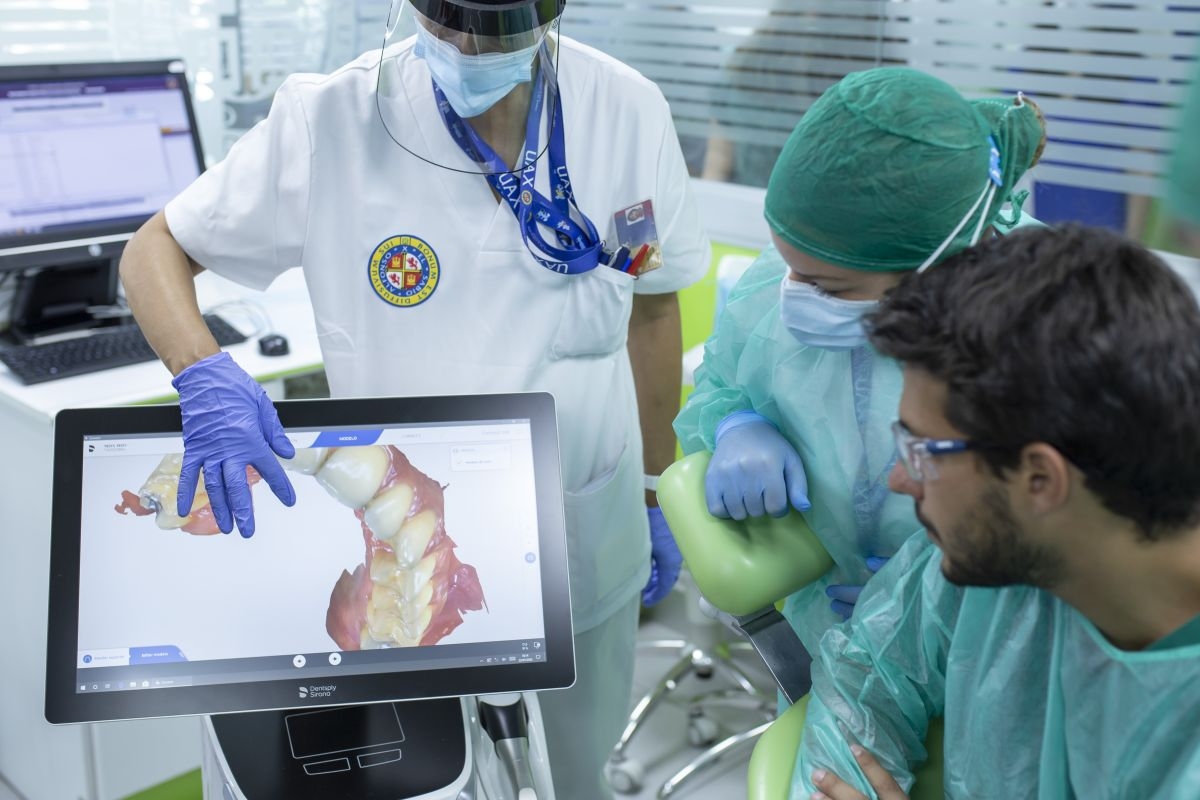 La Universidad Alfonso X El Sabio culmina la digitalización de sus clínicas odontológicas
