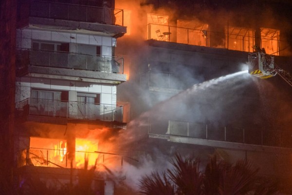 Dado de alta de La Fe el último bombero que permanecía ingresado por el incendio