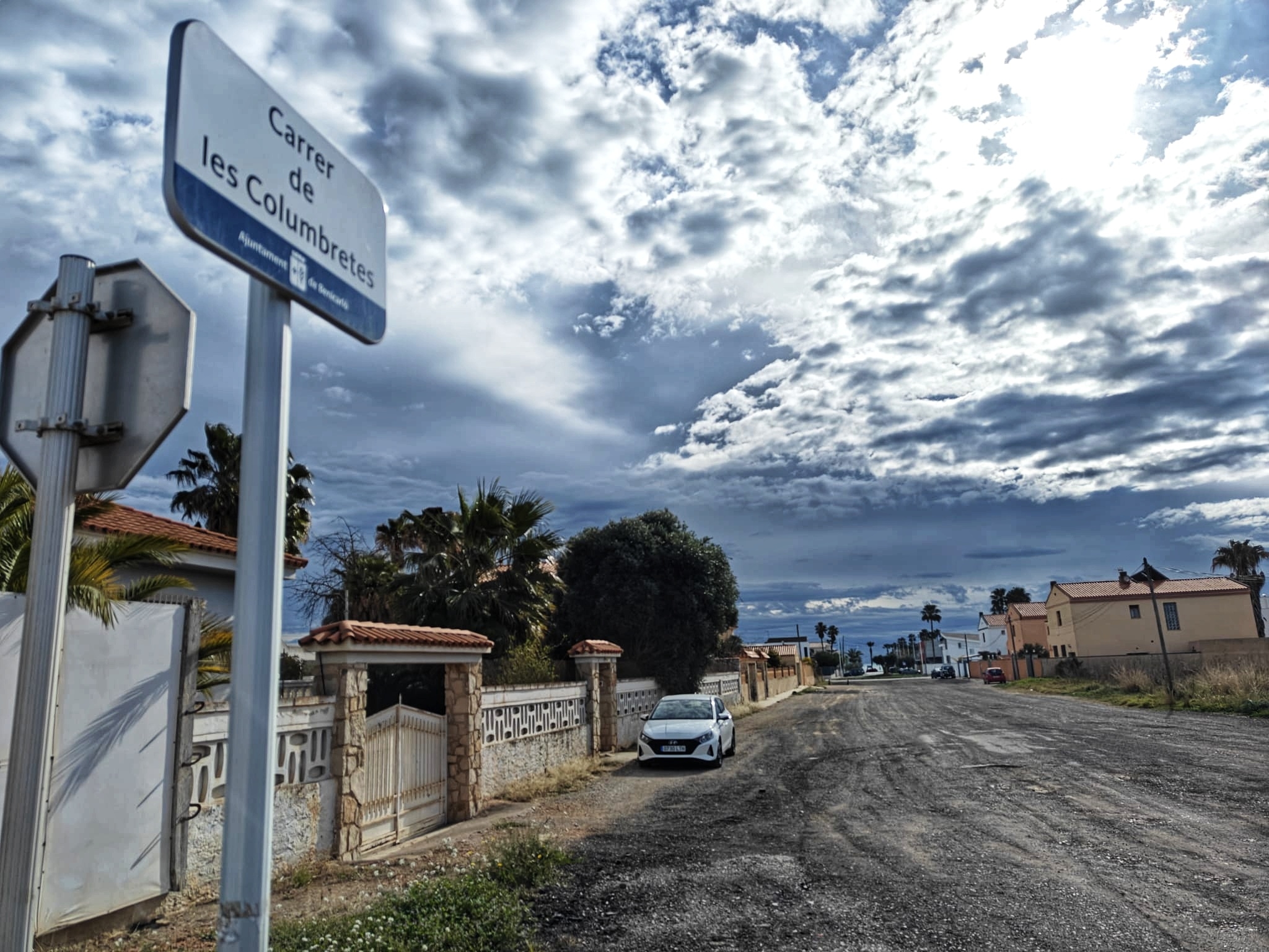 Benicarló escolta peticions del veïnat per reprendre la urbanització del carrer de les Columbretes