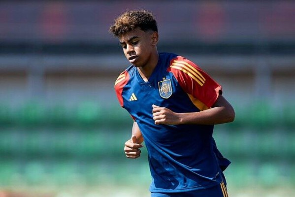 Lamine Yamal sigue los pasos de Messi y firma con Adidas