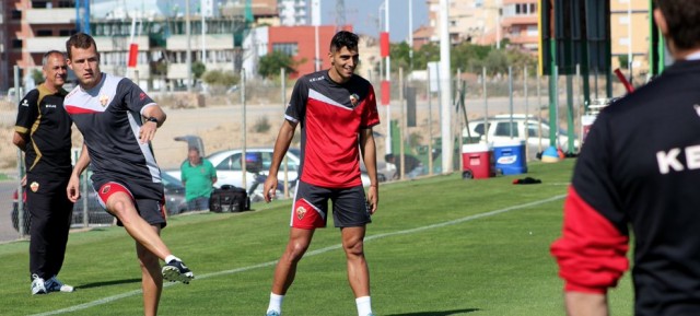 Sergio León y Eldin Hadzic se retiran del entrenamiento por molestias