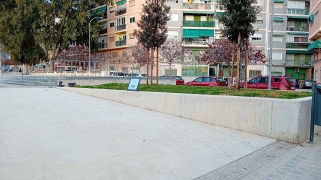 Alicante rememora el Estadio Bardín con una placa en su ubicación entre Princesa Mercedes y Alipark