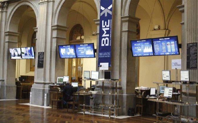 El Ibex 35 salvó la sesión (y los 8.500 puntos) por los pelos