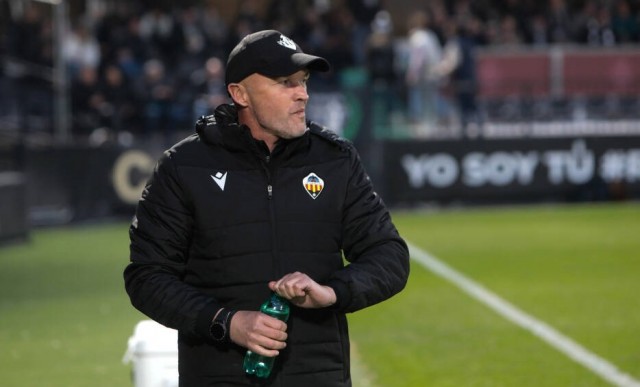 Schreuder afirma que el Castellón controló el partido hasta el gol