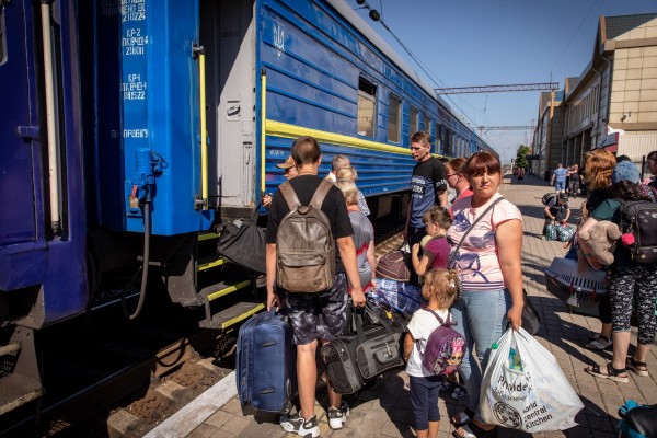 El Gobierno cifra en casi 200.000 los refugiados ucranianos acogidos en España 