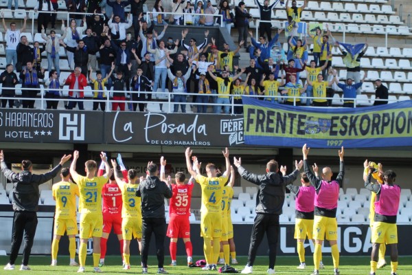 El Orihuela, a estirar su racha para soñar con el 'play-off'