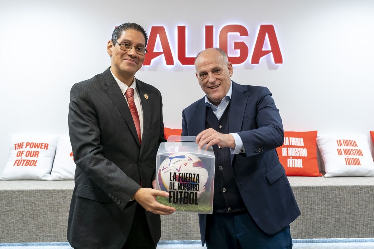 LaLiga recibe al ministro de Telecomunicaciones y de la Sociedad de la Información de Ecuador