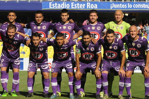 Los futbolistas chilenos convocan la huelga y paralizan el inicio de la temporada
