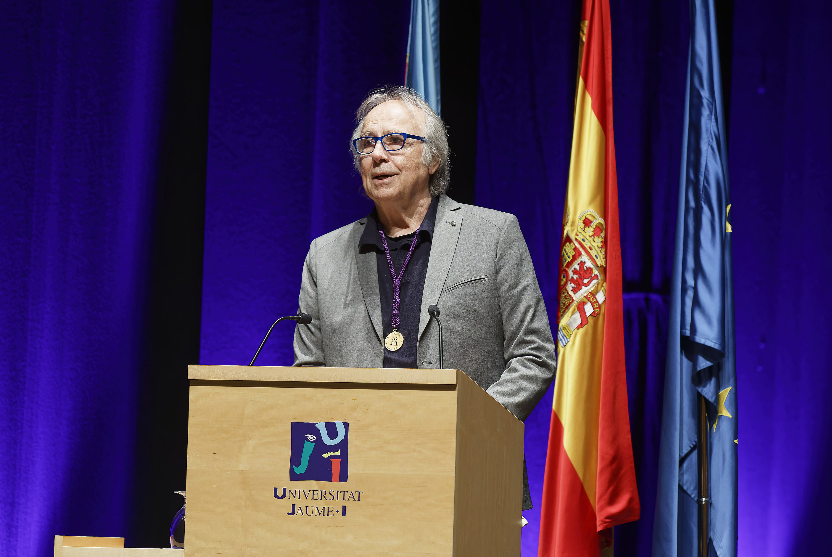 Serrat: 