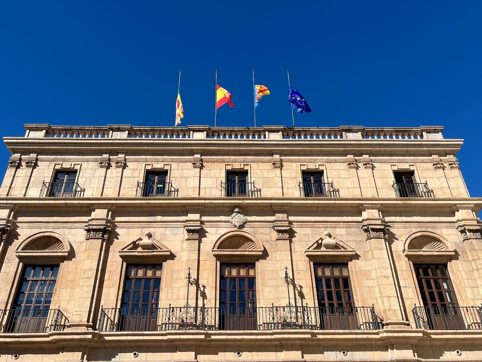 Castelló traslada actos institucionales al finalizar los días de luto y convoca un minuto de silencio