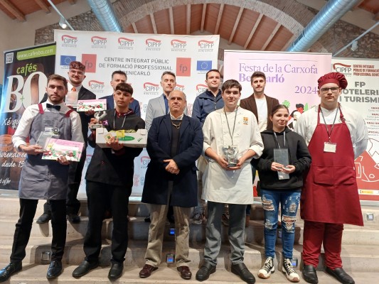 Marc Valderas, de Cambrils, i George Constantin, de Peníscola, guanyen el Concurs Gastronòmic de la Carxofa 2024