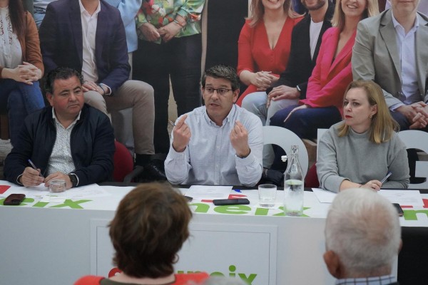 La asamblea de Ens Uneix aprueba participar en la Federación de Partidos Municipalistas estatal