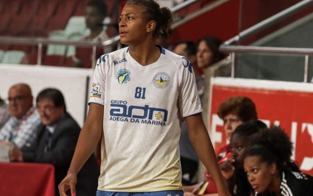 El Atticgo Elche incorpora a la lateral portuguesa Carmen Figueiredo
