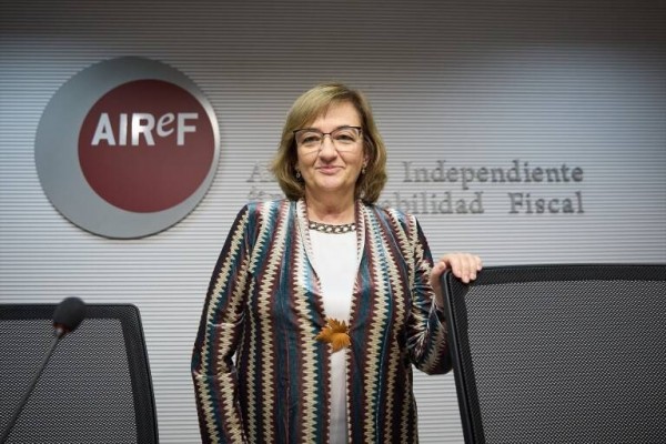 La AIReF proyecta una disminución en la ratio de deuda de 1,4 puntos del PIB en 2024