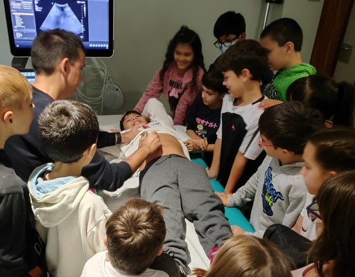 Vithas Castellón abre sus puertas a los colegios de la provincia para 