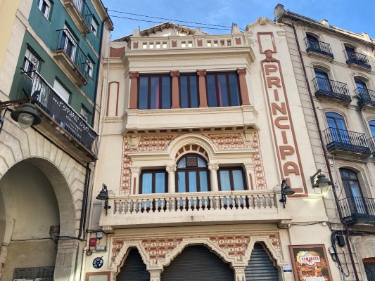 La Conselleria de Cultura es compromet a invertir més de 440.000 euros al Teatre Principal d'Alcoi 