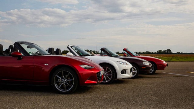 ¡Felices 35 años, Mazda MX-5!
