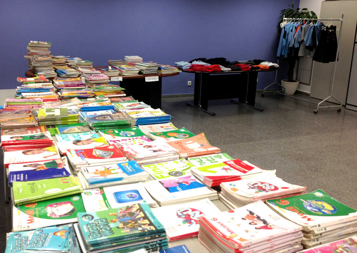 Los padres tendrán que poner al menos 78 euros de su bolsillo pese al banco de libros