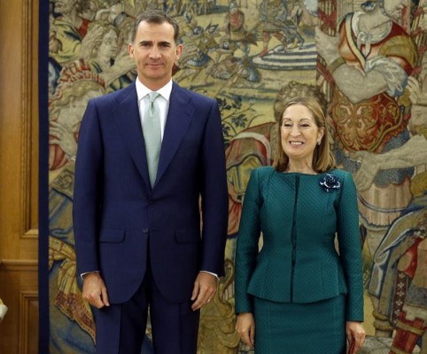 Ana Pastor acude al Palacio de la Zarzuela para informar al Rey de la composición del Congreso