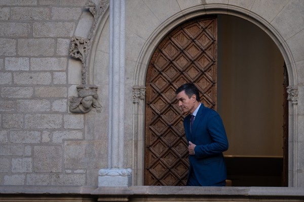 Sánchez presume de cumplir con Cataluña pero Junts insiste en la independencia