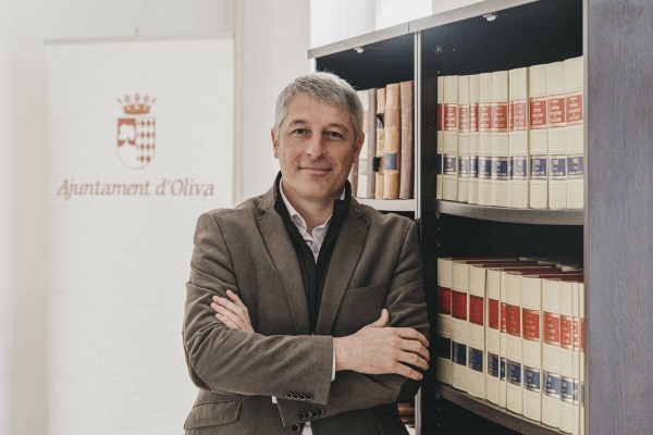 El exalcalde de Oliva se plantea ser candidato para liderar Més Compromís