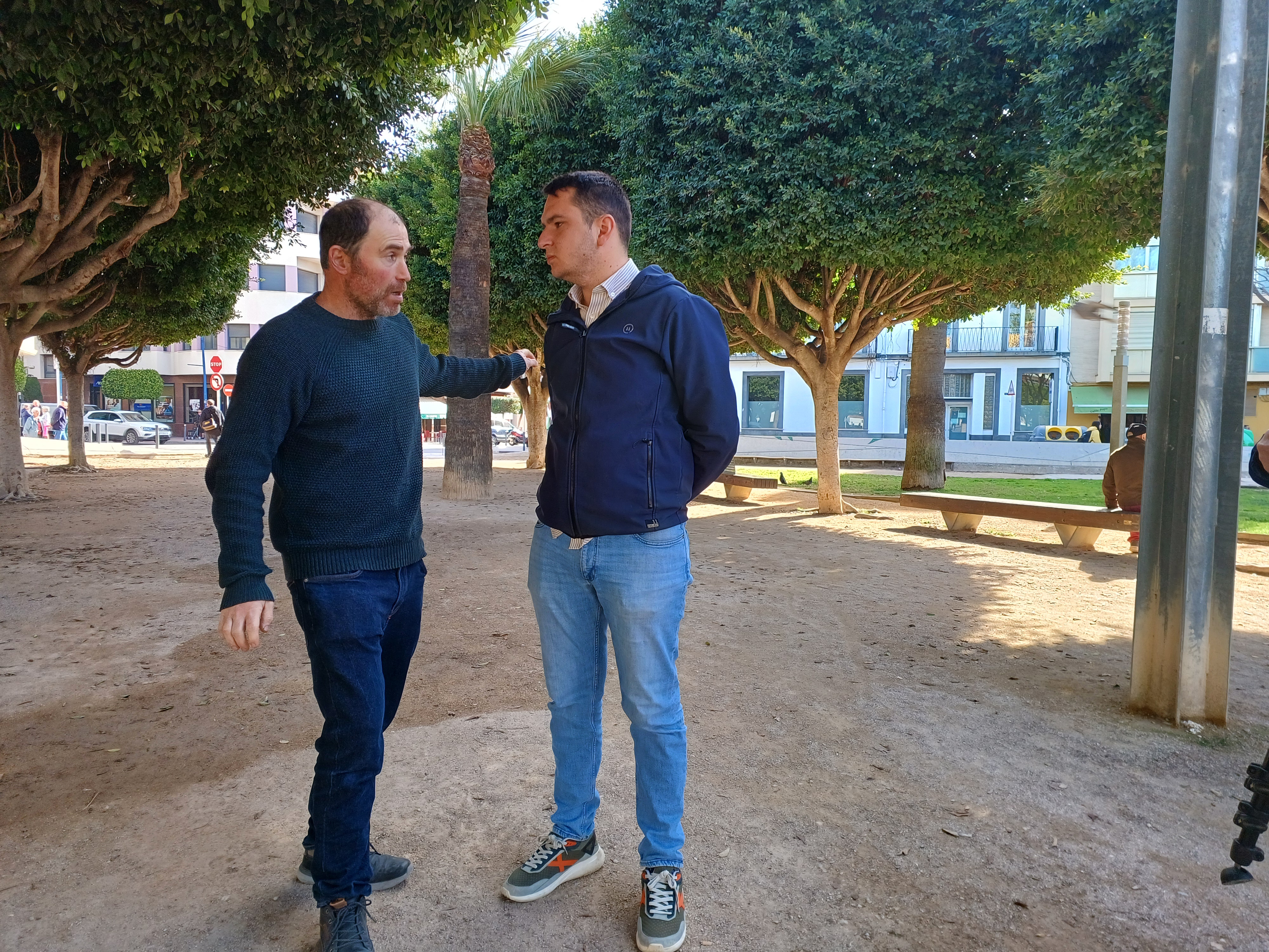 Més de 1.500 quilos de carxofes i 2.000 racions: Benicarló es prepara per a la seua Torrada Popular