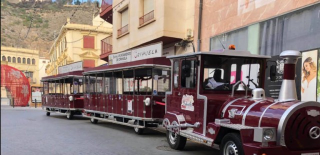 El PP de Orihuela admite que el tren turístico de la boda del edil Montoya (Vox) carecía de autorización