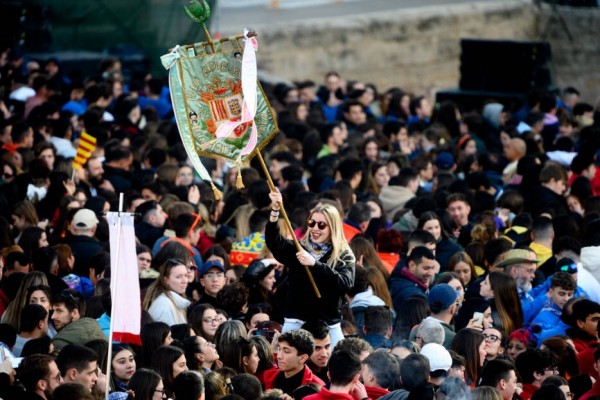 La Policía Local decomisará bebidas alcohólicas y petardos a los asistentes a la 'Crida'