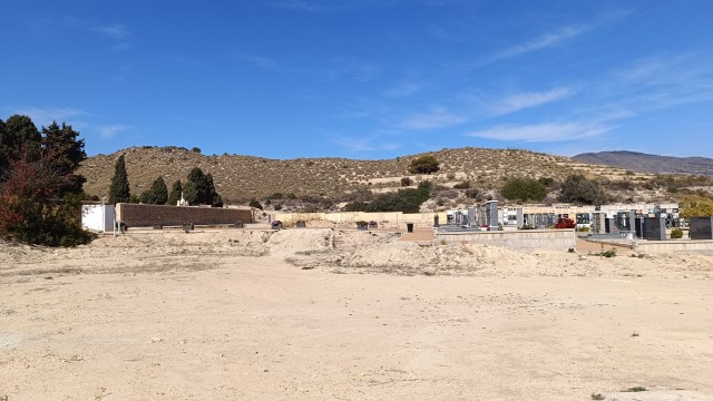 La Vila Joiosa inicia las obras de ampliación del cementerio municipal