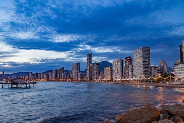 Benidorm aprueba la cuarta remesa de ayudas para la creación de nuevas empresas por valor de 11.600 euros 