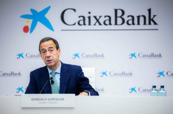 Gortázar (CaixaBank) adelanta que en 2024 habrá un tercer programa de recompra de acciones
