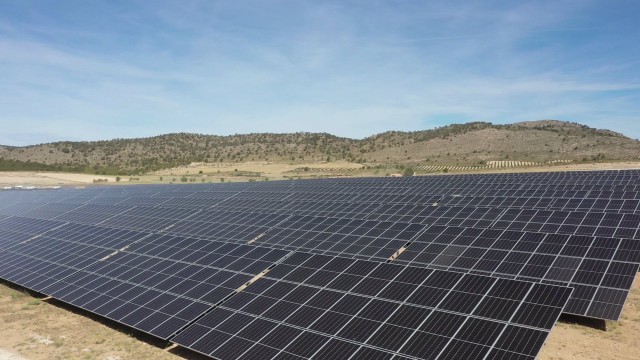 Iberdrola conecta a la red su primera planta en la Región tras 30 millones de inversión