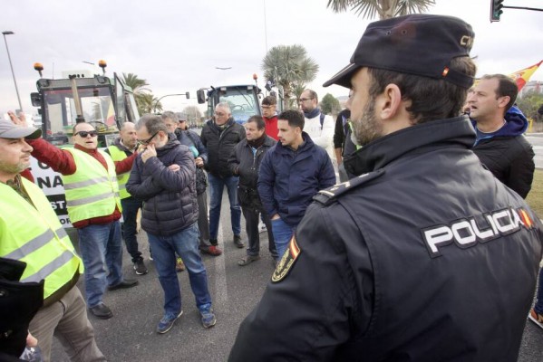 Los agricultores llevarán sus tractores y camiones a la zona de Delegación del Gobierno de Murcia