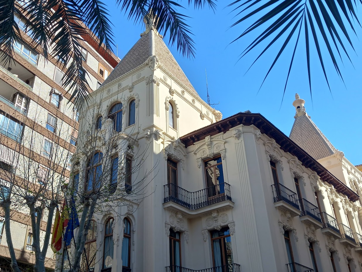 Descubra el enigma de la Casa de las Brujas