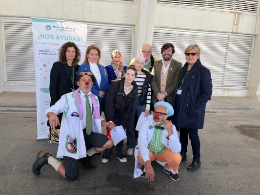 El Consell reivindica la labor del cuidador en el acompañamiento de niños con cáncer