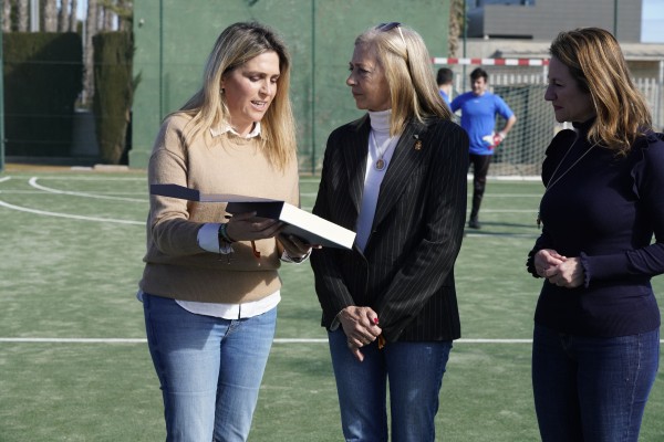 Marta Barrachina reconeix la labor callada i constant de l'Associació de Víctimes del Terrorisme