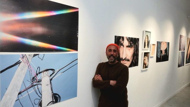 Burriana inaugura el emac. bajo el 'flash' del fotógrafo Paco Poyato
