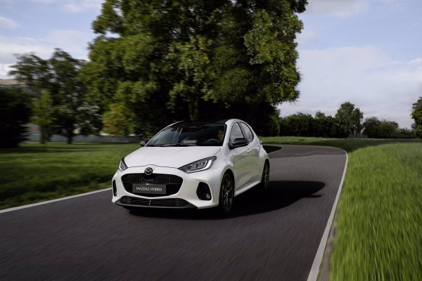 Comienza la producción en serie del Mazda2 Hybrid 2024
