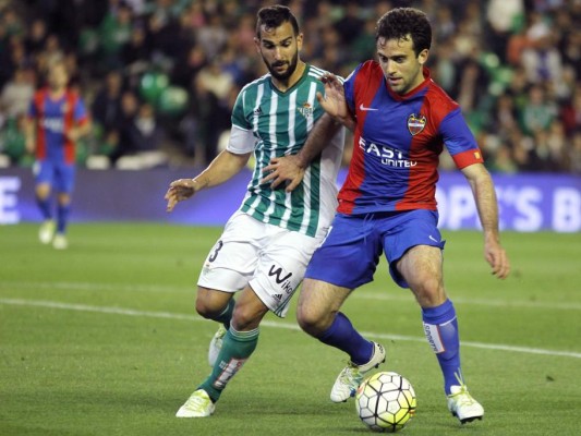 Montoya, cerca de llegar cedido al VCF